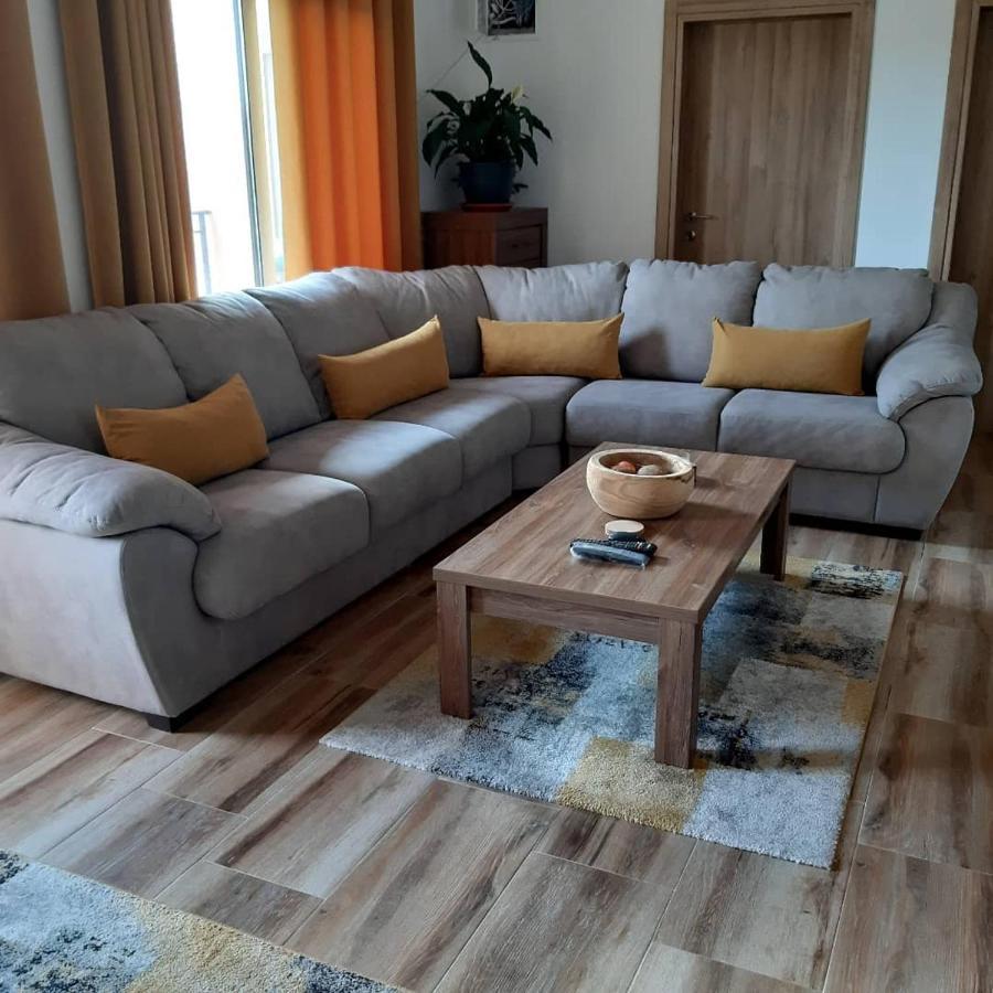 Apartments Maljevic Бар Екстер'єр фото