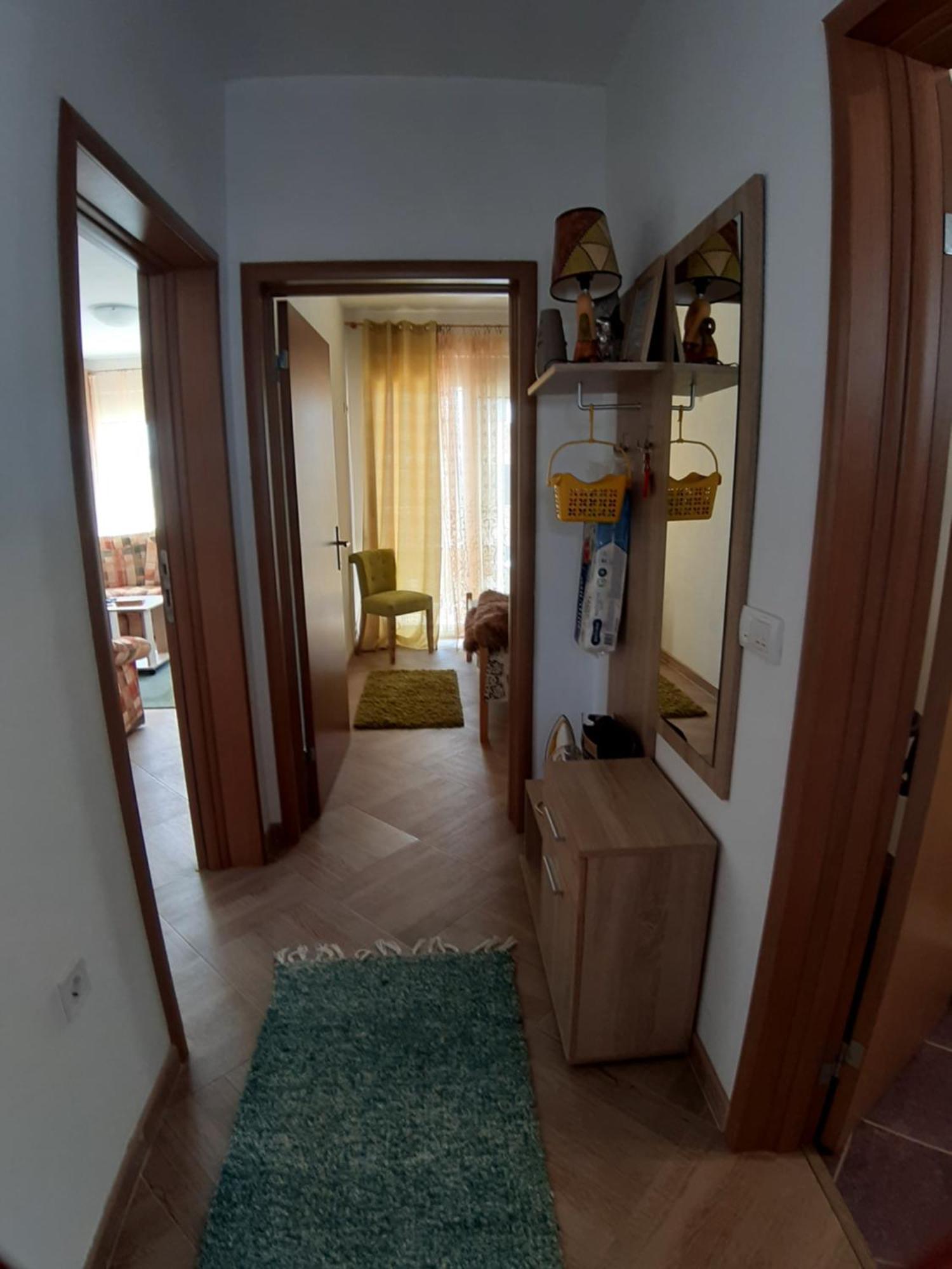 Apartments Maljevic Бар Екстер'єр фото