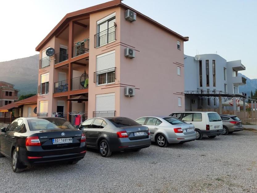 Apartments Maljevic Бар Екстер'єр фото